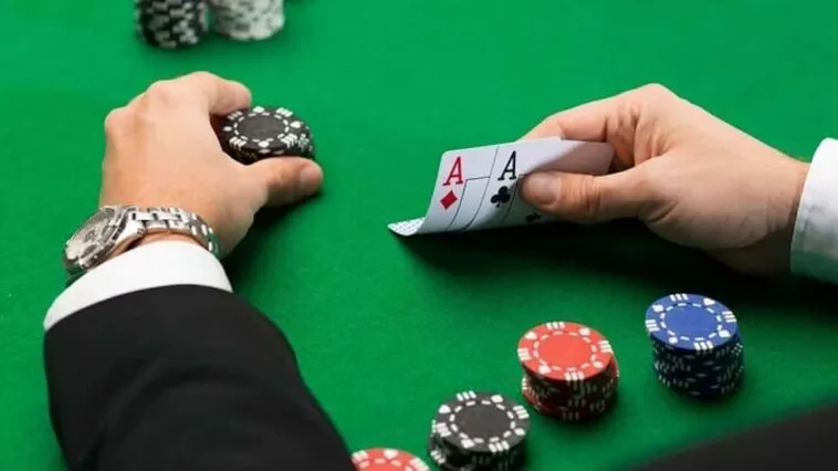 Xì Tố Tại 12Bet: Trải Nghiệm Đánh Bài Đỉnh Cao Với Chiến Thuật Hấp Dẫn